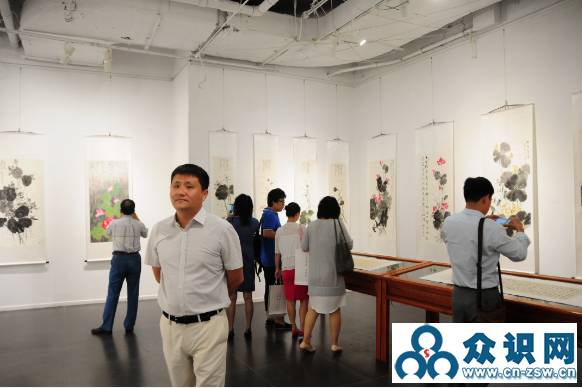 《王瑞林荷花專題書畫作品展》在京隆重舉行