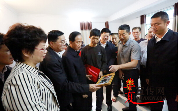 QQ截圖20151031180219 拷貝.jpg