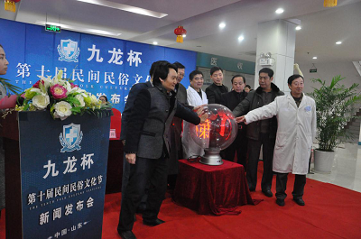 拿大獎看表演  九龍杯第十屆民間民俗文化節(jié)火爆開啟“達人秀”活動