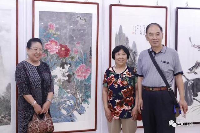 首都師范大學(xué)藝術(shù)中心中國(guó)畫創(chuàng)作研修班師生展在京隆重開幕
